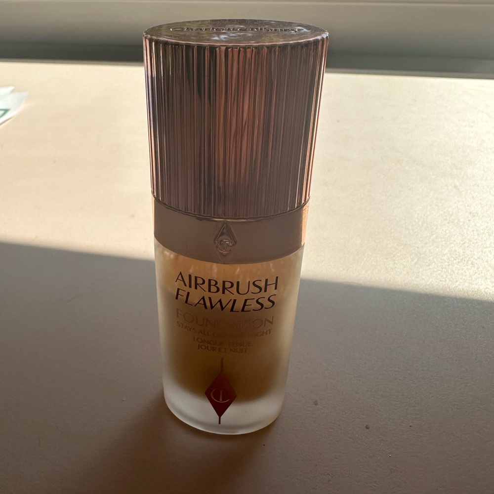 Charlotte Tilbury Airbrush Flawless Foundation Shade 5 Warm